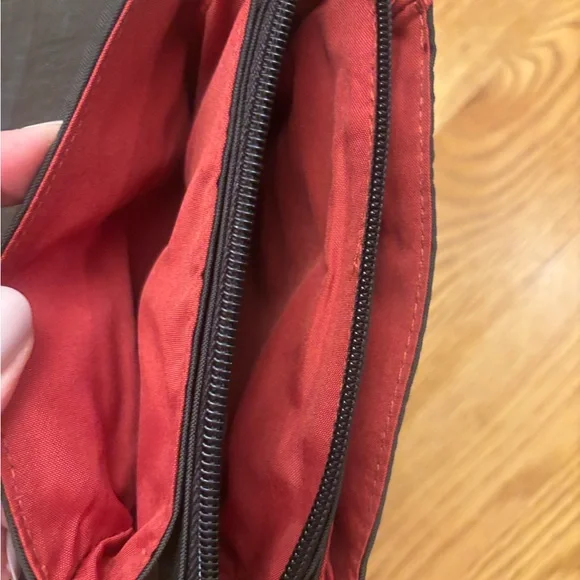 Baggallini Chocolate Crossbody Bag - Picture 6 of 8